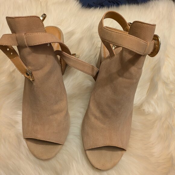 River Island Block Heel Peep Toe Sandal - Picture 4 of 10